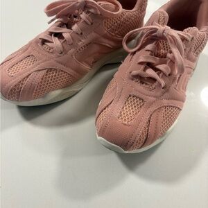 Joe Fresh Women's Pink Mesh Sneakers